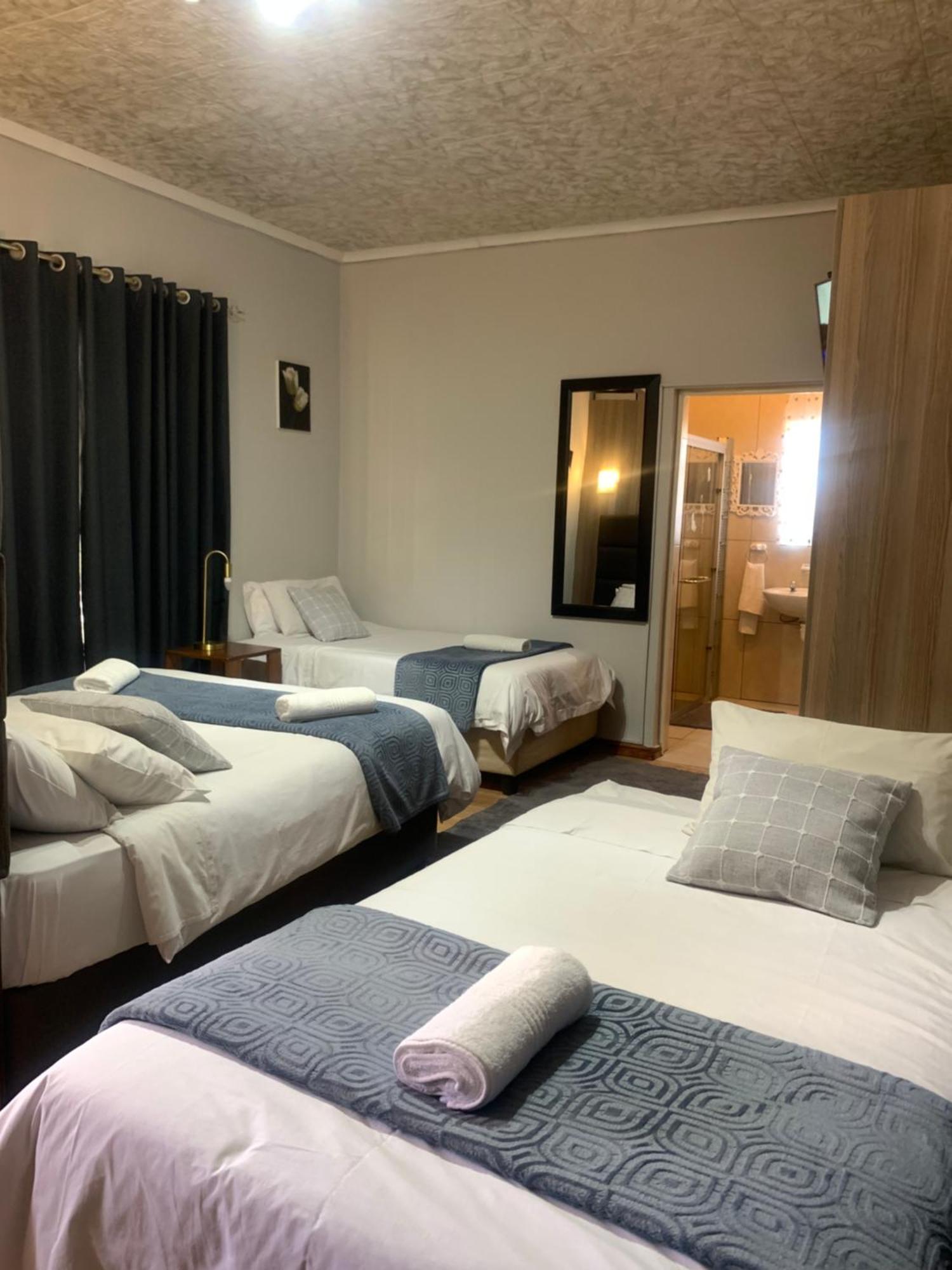 Victoria Oaks Guesthouse Victoria West Luaran gambar